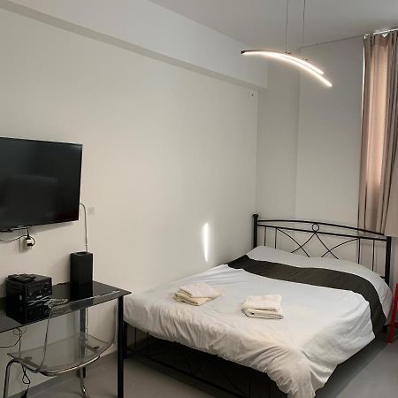 Holodek Apartments Ground & Semibasement Athen Eksteriør bilde